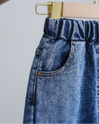 Conjunto niña 2 piezas: blusa tejida con cuello decorado y pantalón vaquero elegante en España