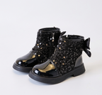 Zapato para niña con diseño brillante y atractivo en España