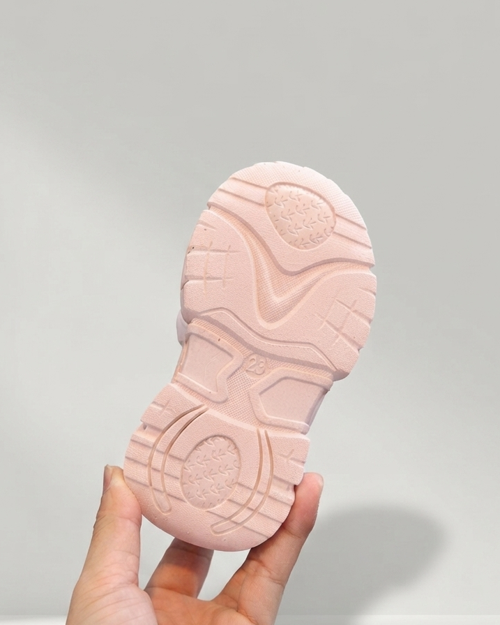 Zapatillas Infantiles Brillantes con Mariposa