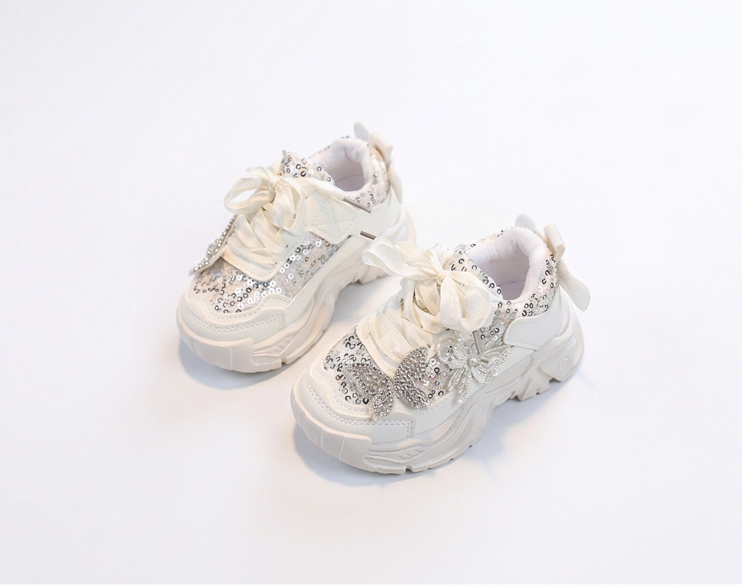 Zapatillas cálidas con diseño moderno para niños en España
