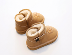 Bota de invierno con diseño adorable decorada con cara de osito en España