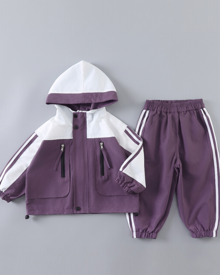 Conjunto deportivo niño 3 piezas con capucha, chándal infantil moderno y cómodo, Ideal para primavera y para clima otoñal en España