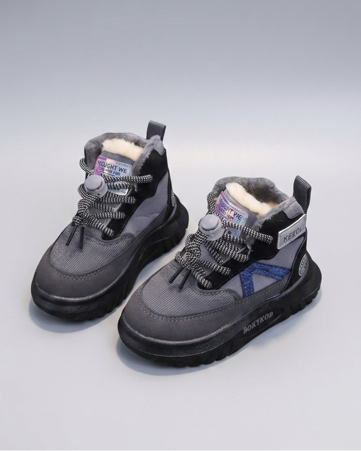 Zapato de invierno cálido con diseño moderno en España