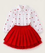 Conjunto de 2 piezas: falda de tul roja y camiseta con estampado de corazones.