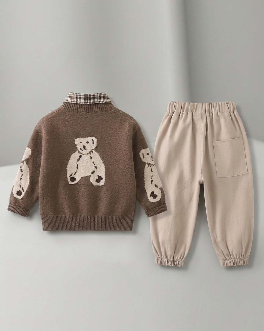 Conjunto bebé 3 piezas ropa bebé niño con cárdigan de oso camisa de cuadros y pantalón beige en España