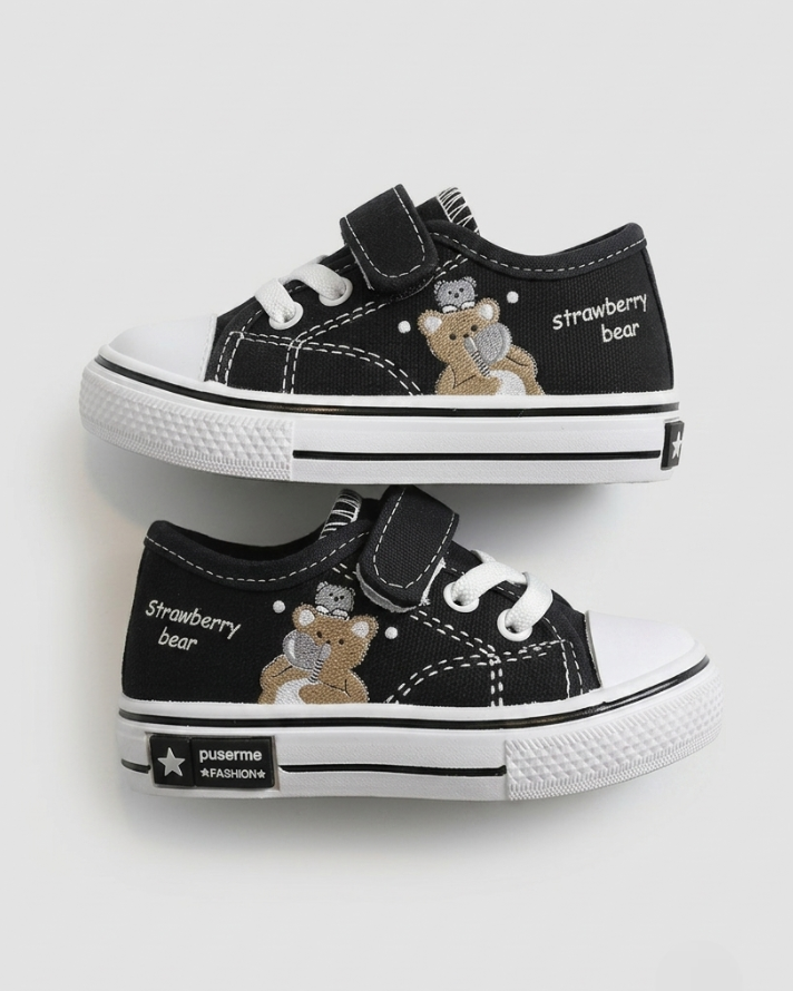 Zapato infantil con diseño de oso caricaturesco en España