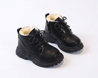 Botas de invierno con diseño práctico y resistente al frío en España
