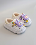 Pantuflas de invierno cálidas y acolchadas decoradas con muñecos animados para niños en España