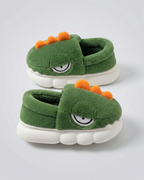 Pantuflas de invierno con pelo suave y cálido en España