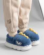 Pantuflas de invierno con pelo suave y cálido en España