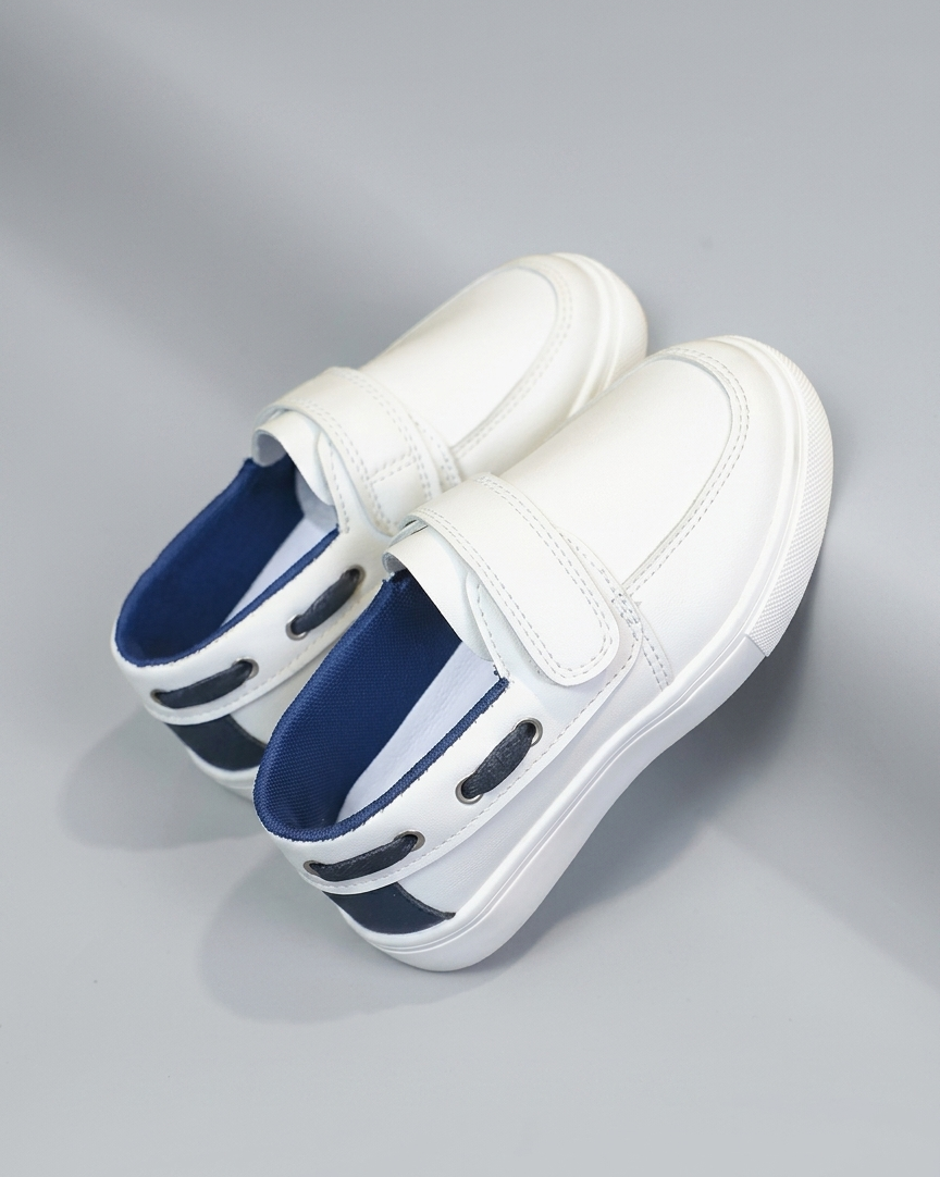 Zapato clásico con diseño moderno en España