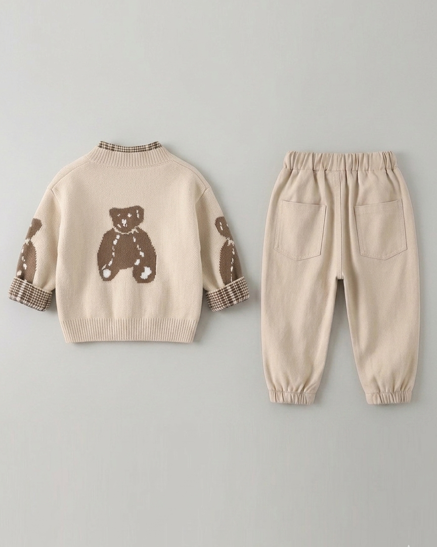 Conjunto bebé 3 piezas ropa bebé niño con cárdigan de oso camisa de cuadros y pantalón beige en España