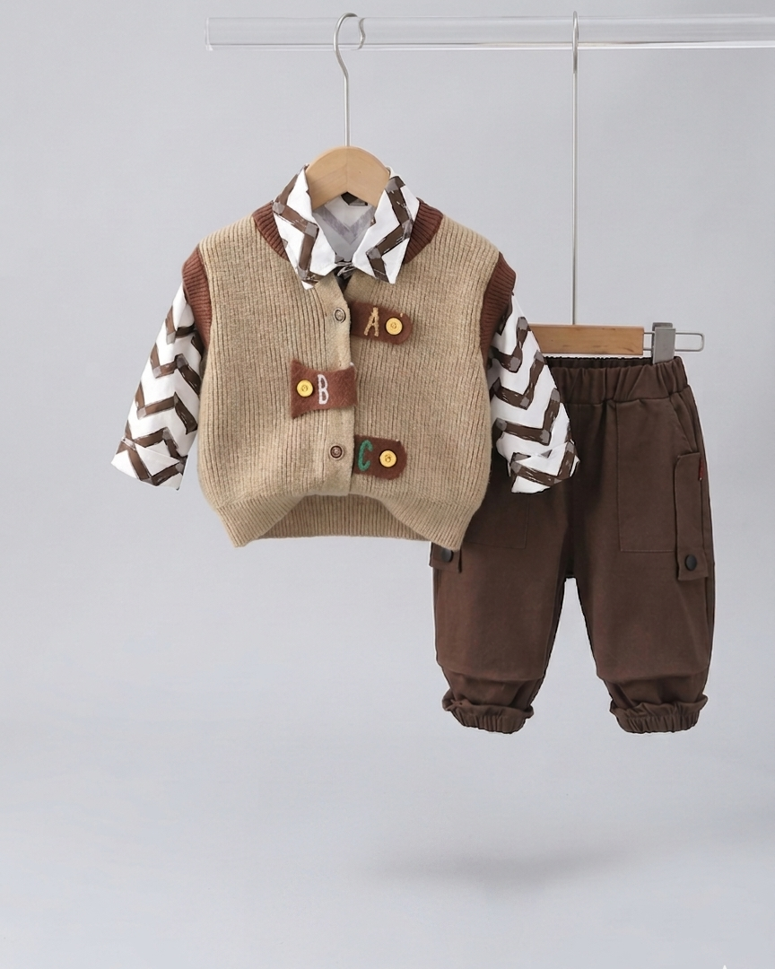 Conjunto bebé 3 piezas invierno chaleco lana camisa estampada y pantalón cómodo vista completa