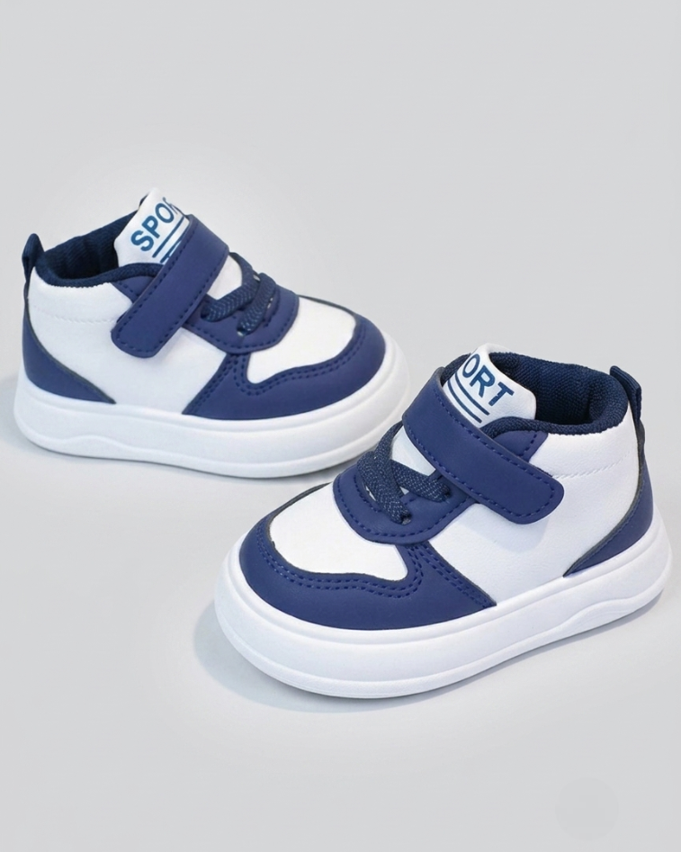 Zapatillas deportivas modernas para niños en España
