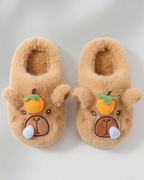 Pantufla de invierno cálida con diseño de dibujos animados en España