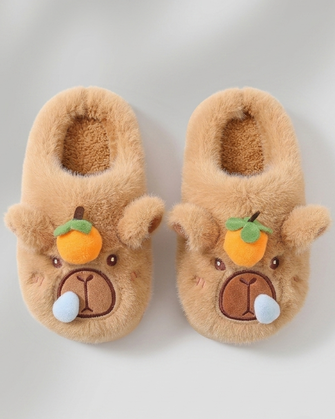 Pantufla de invierno cálida con diseño de dibujos animados en España