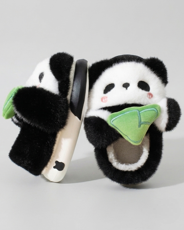 Pantuflas de invierno cálidas con diseño de dibujos animados en España