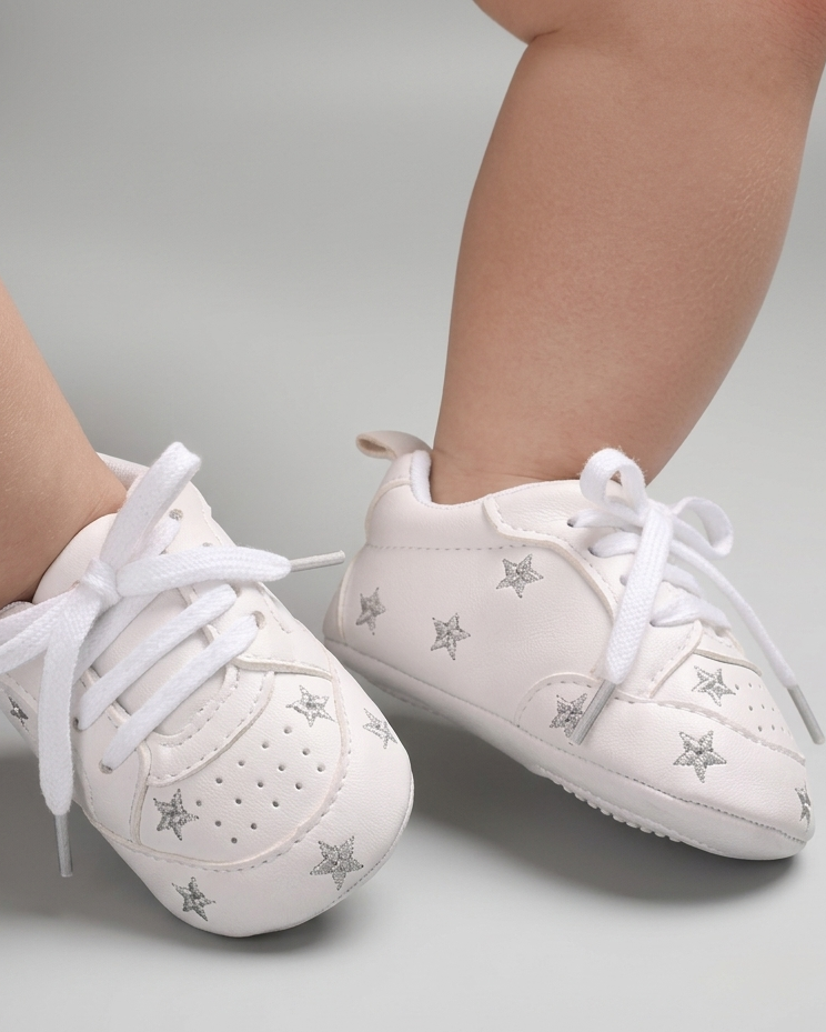 Zapatos bebé suela blanda bordados estrellas niño y niña 0-18 meses en España