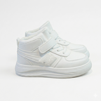 Zapatillas deportivas modernas para niños en España