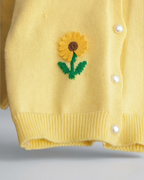 Conjunto niña 2 piezas: blusa tejida con cuello decorado y pantalón vaquero elegante en España