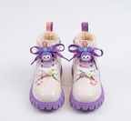 Bota de invierno para niña con diseño moderno y brillante en España