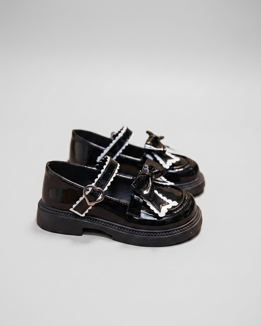 Zapato elegante para niña con diseño de lazo atractivo en España