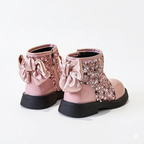 Zapato para niña con diseño brillante y atractivo en España