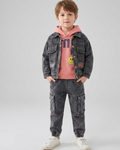 Conjunto infantil 3 piezas con sudadera con capucha, chaqueta vaquera y pantalón vaquero casual en España