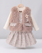 Conjunto niña 3 piezas invierno chaleco de piel, camiseta térmica y falda tweed ,Ideal para clima otoñal en España