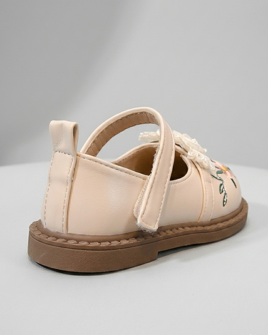 Zapato clásico de verano para niñas con bordado de flores en España 