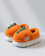 Pantuflas de invierno con pelo suave y cálido en España