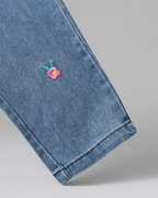Conjunto niña 2 piezas con bordado de flores 3D otoño invierno,destacada para looks elegantes y sencillos en España