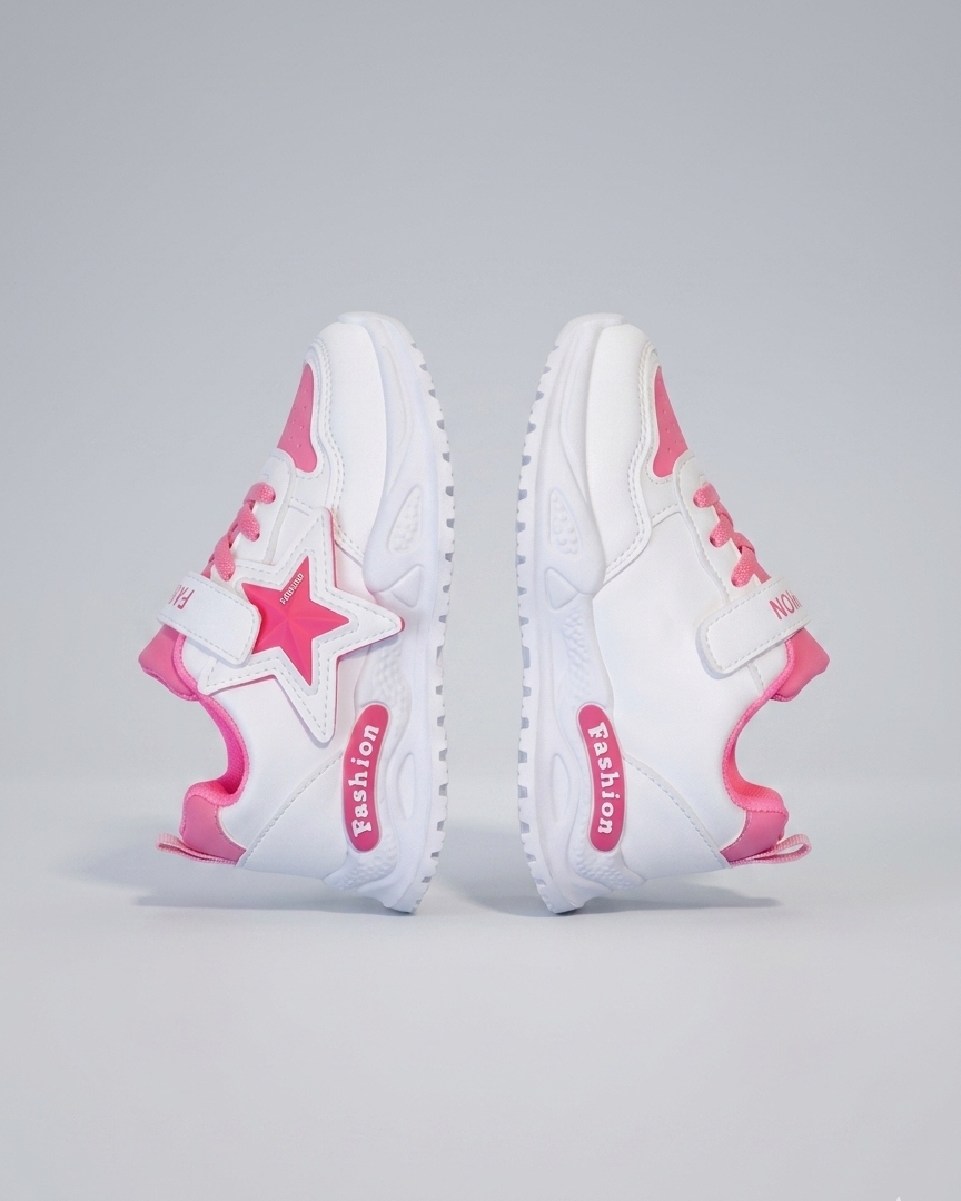 Zapatillas deportivas modernas con diseño de estrella rosa en relieve en España