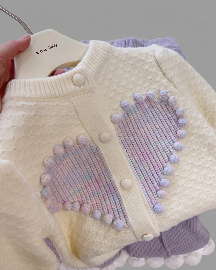 Conjunto niña invierno 2 piezas con bordado de corazón y tejido cálido,Ideal para clima otoñal en España