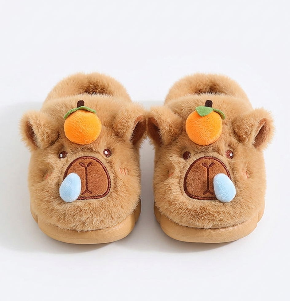 Pantufla de invierno cálida con diseño de dibujos animados en España