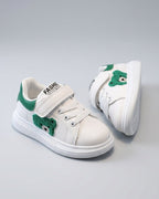 Zapato deportivo con diseño clásico en España