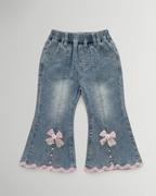 Conjunto niña 2 piezas camisa rosa y pantalón vaquero ancho con lazos y bordados | ropa niña en España
