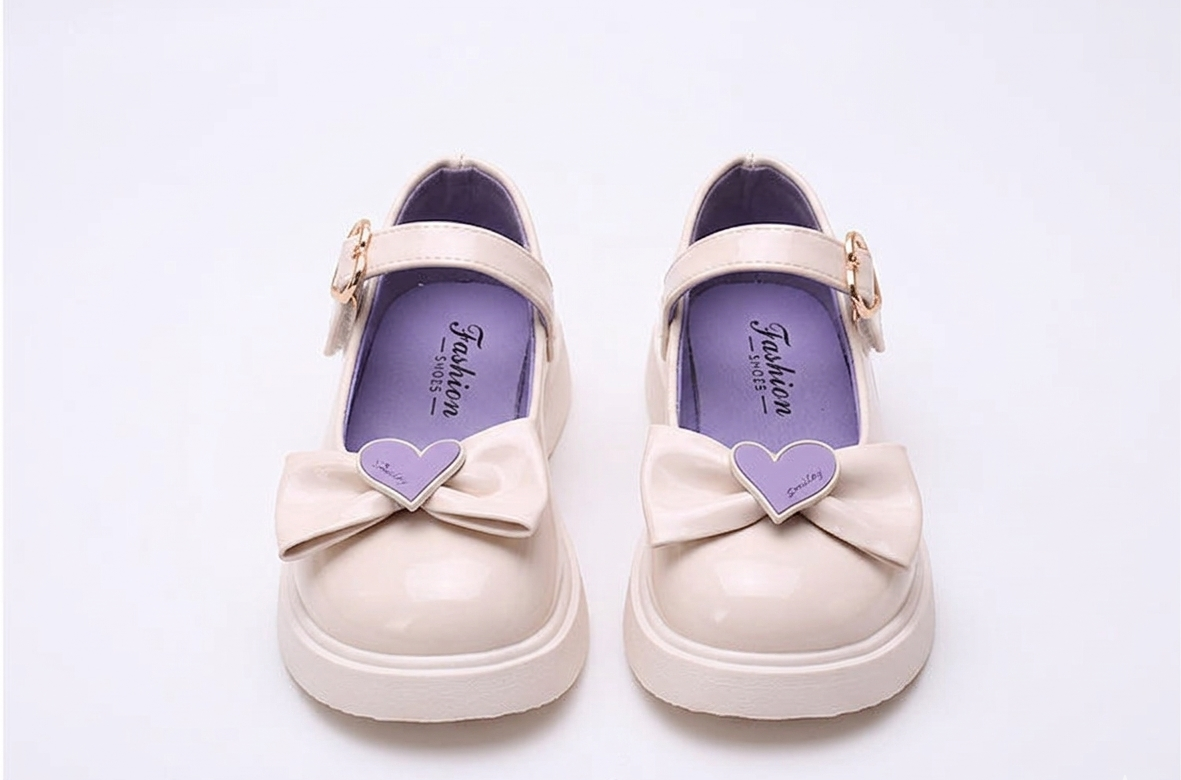 Zapato elegante para niña con lazo frontal de diseño moderno en España