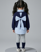 Conjunto niña 3 piezas ropa infantil - suéter bordado camiseta a rayas, niña de espaldas con lazo grande en suéter.