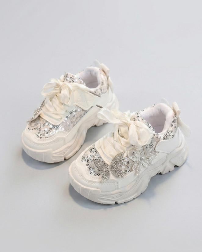 Zapatillas cálidas con diseño moderno para niños en España