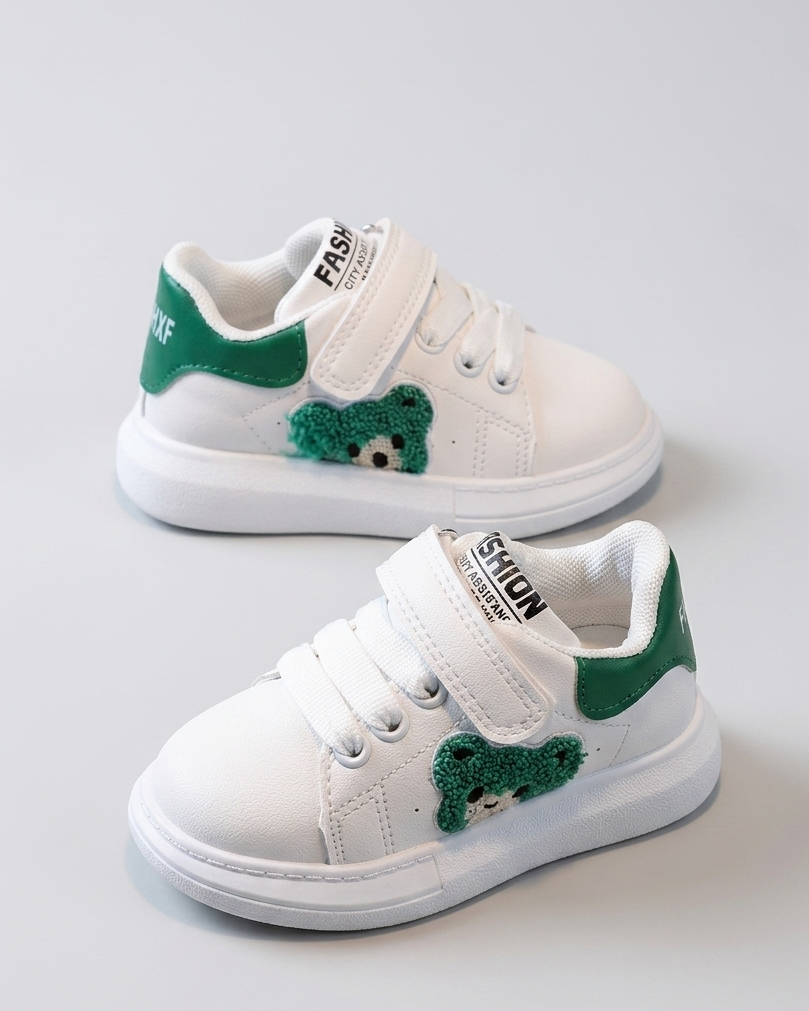 Zapato deportivo con diseño clásico en España
