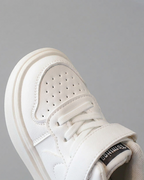 Zapatillas Blancas Modernas Niño y Niña