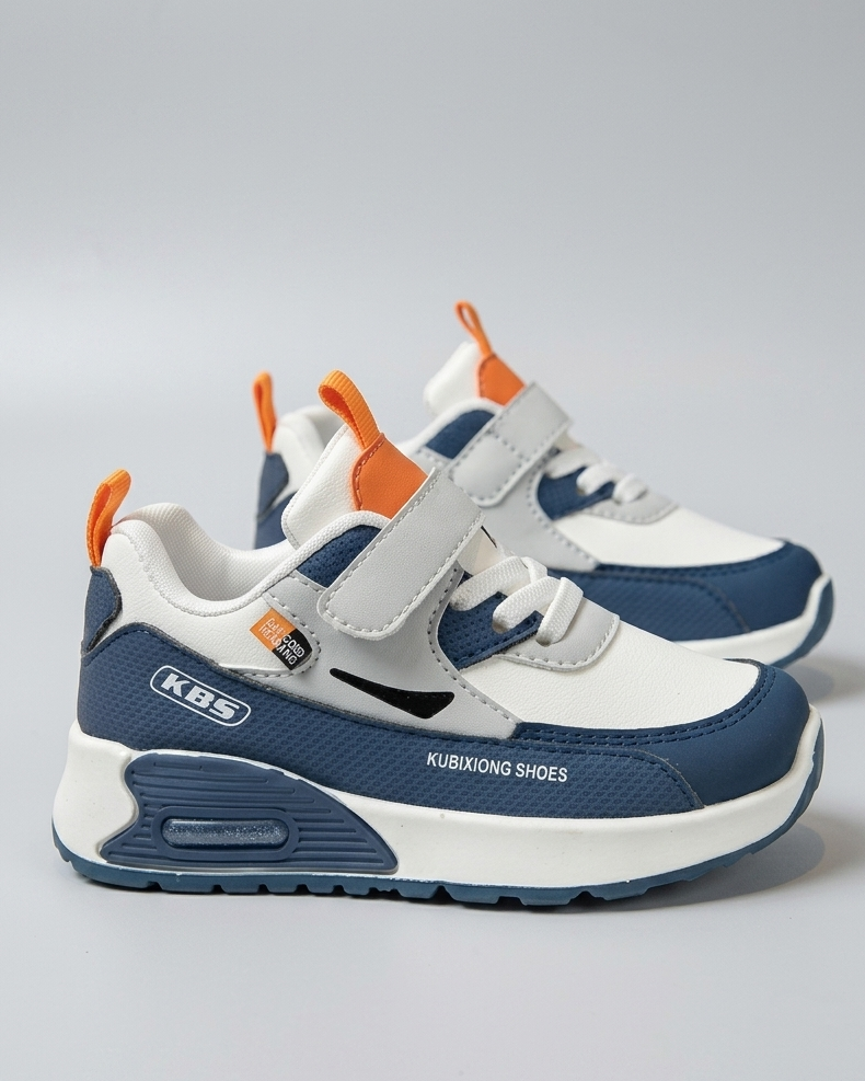 Zapato con diseño deportivo moderno, apto para niños y niñas en España