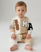 Mono bebé invierno una pieza con botones frontales estilo Varsity  ropa bebé niño destacada para looks elegantes y en España