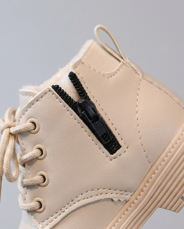 Botas de invierno con diseño práctico y resistente al frío en España