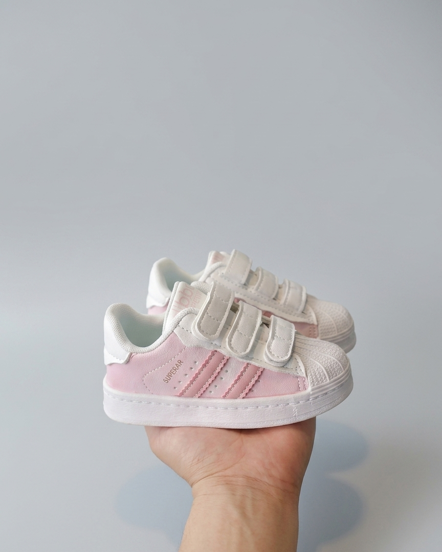 Zapato deportivo con diseño moderno en España