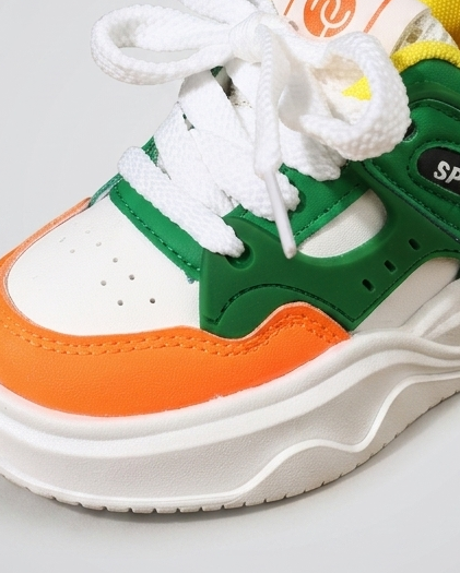 Zapatillas deportivas para niños en España
