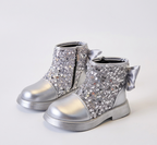 Zapato para niña con diseño brillante y atractivo en España