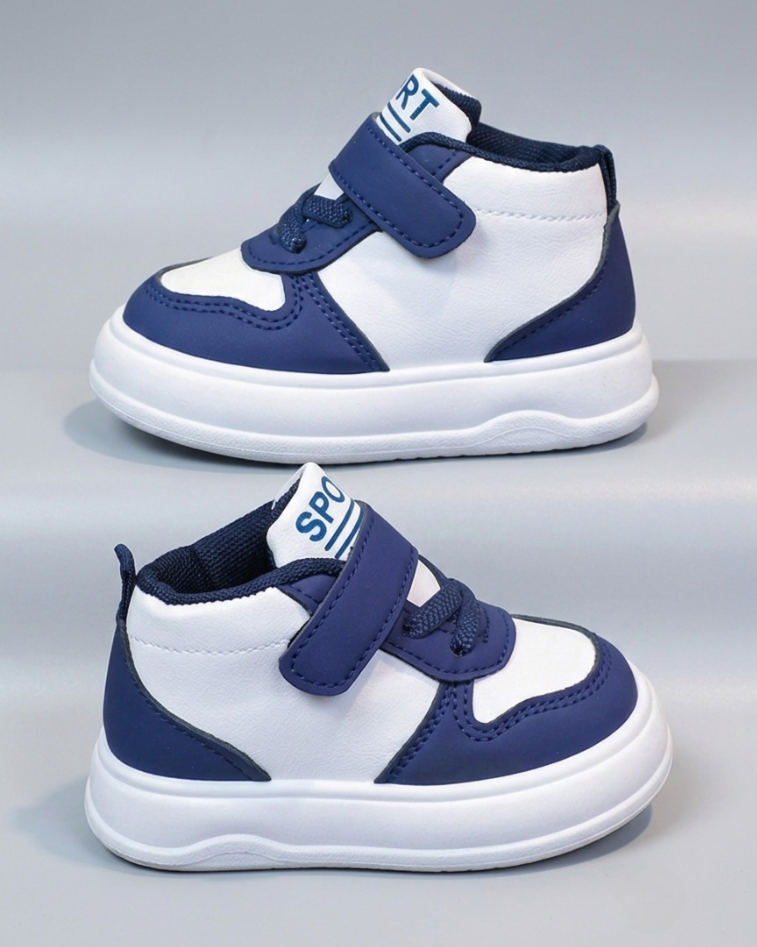 Zapatillas deportivas modernas para niños en España