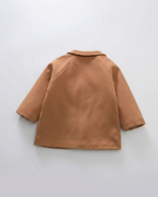 Abrigo de invierno infantil clásico elegante para niño y niña vista frontal